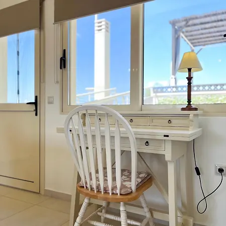 Sea Breeze - With A View Bouzaíika