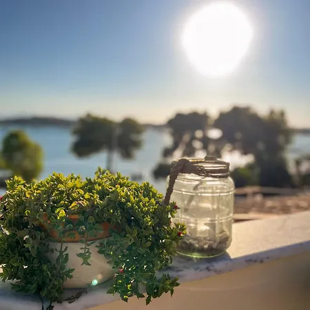 Sea Breeze - With A View * Bouzaíika