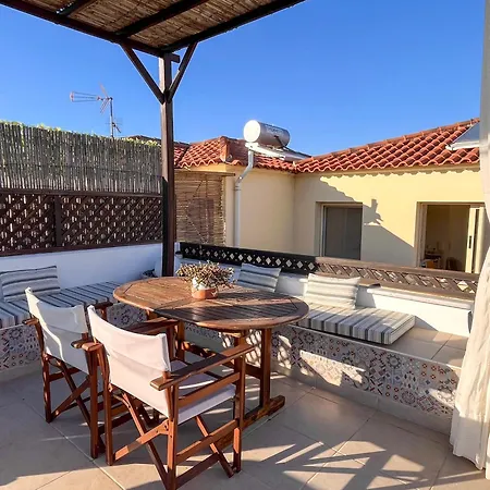 Sea Breeze - With A View 別荘 *