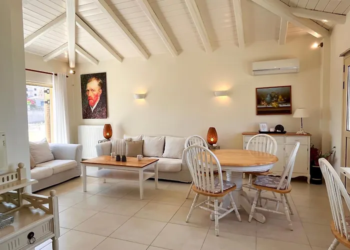 Sea Breeze - With A View Casa vacanze