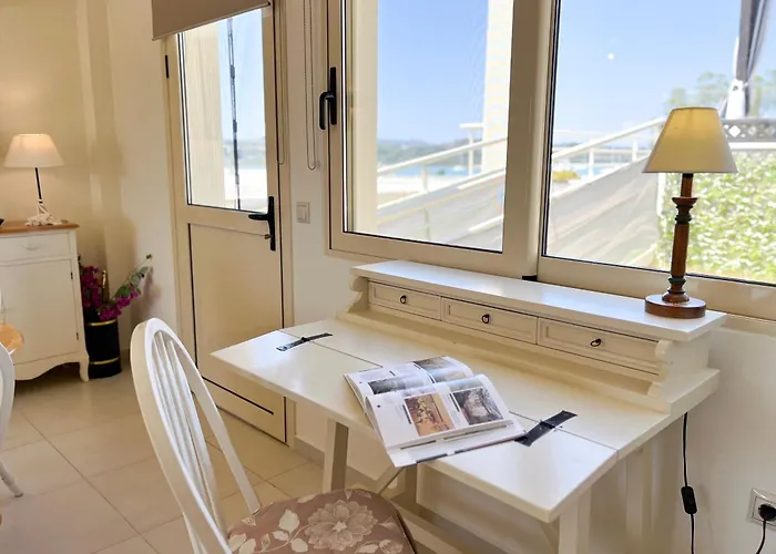 Sea Breeze - With A View Casa vacanze Bouzaíika