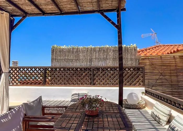 Sea Breeze - With A View Casa vacanze Bouzaíika